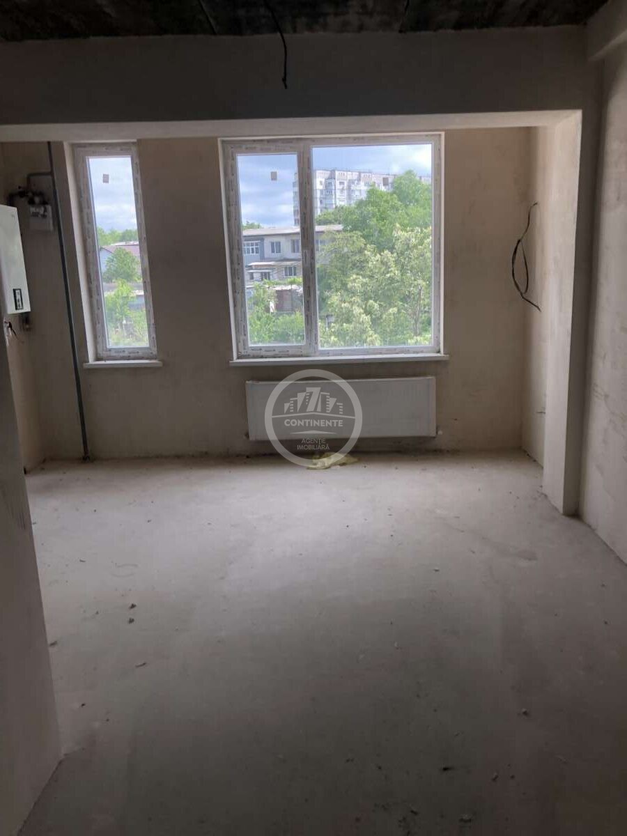 Se vinde apartament cu 1 cameră tip studio - Cahul, Autogară